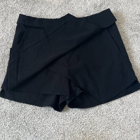 Stylish Black Skort - Picture 2 of 4